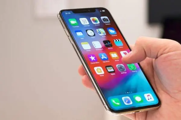 Care sunt cele 3 tipuri de aplicatii mobile?